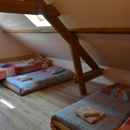 La Petit Maison Chez Pommes & Chevaux *